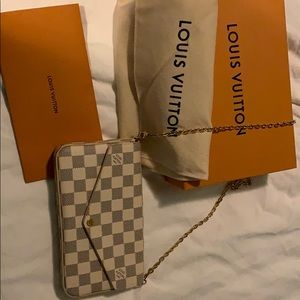 Louis Vuitton Pochette Felicie